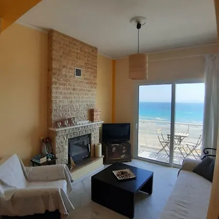 Apartment Michalis By The Sea *
