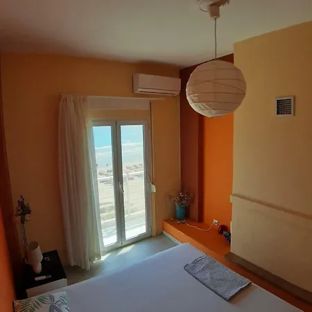 Apartment Michalis By The Sea *
